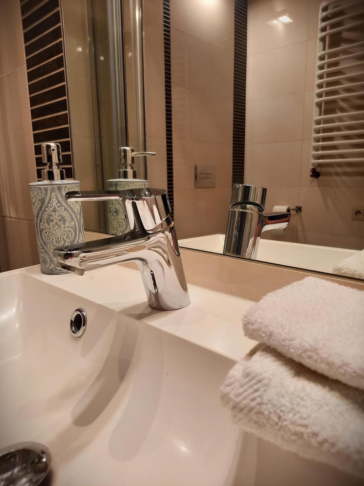 Luxury Senate Apartment Краков Экстерьер фото